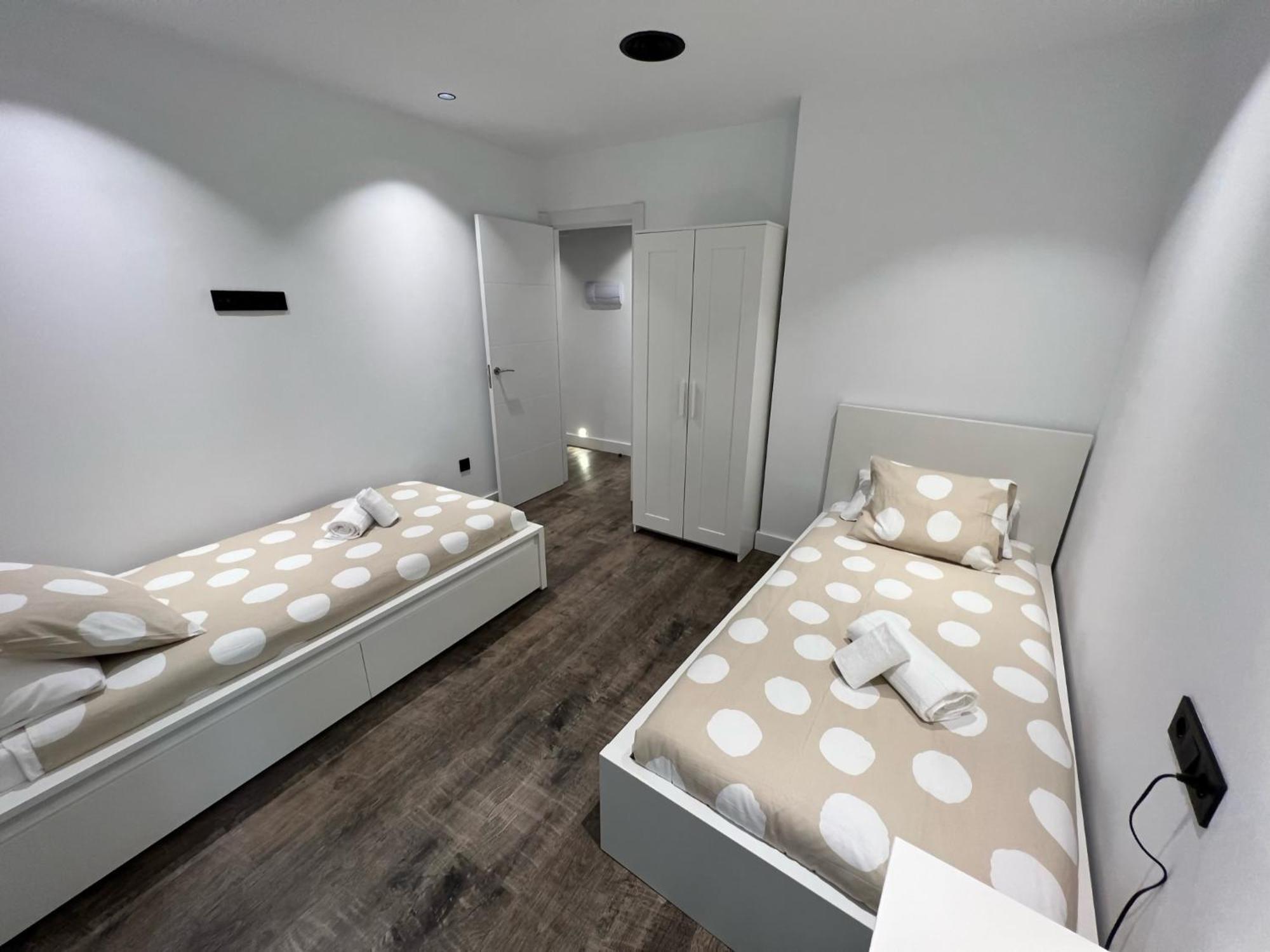 Apartamenticos El Tubo I 萨拉戈萨 外观 照片