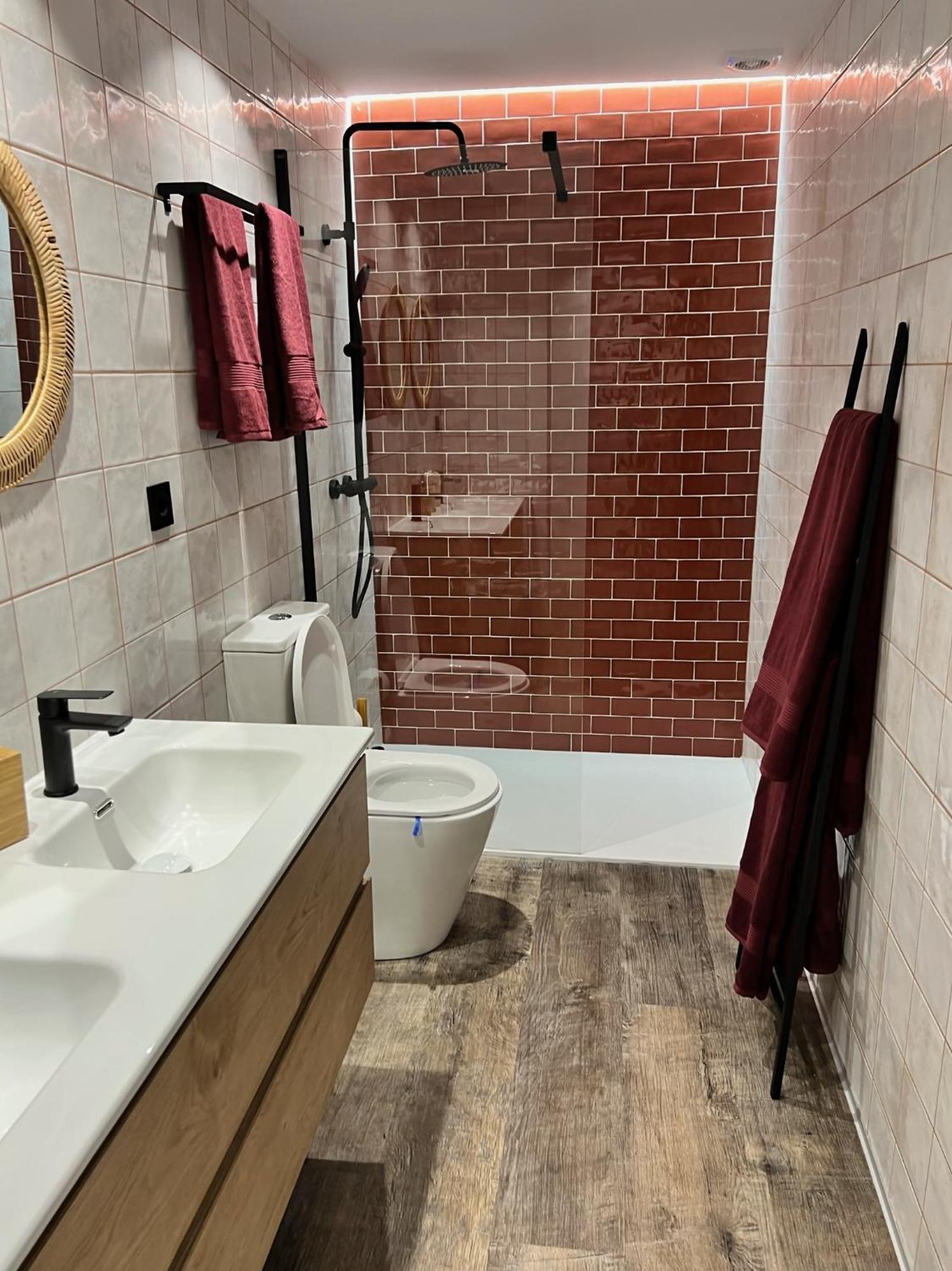 Apartamenticos El Tubo I 萨拉戈萨 外观 照片