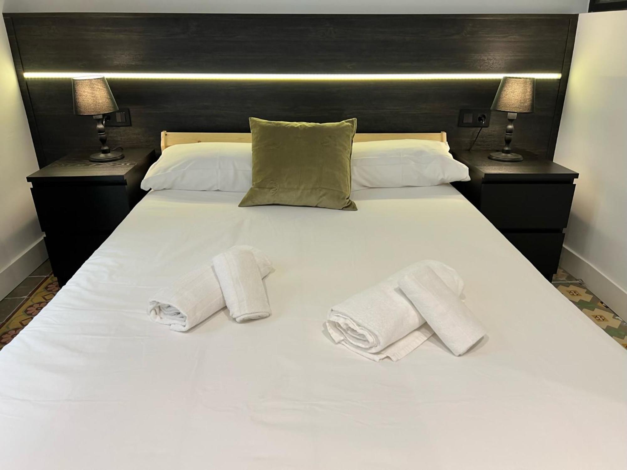 Apartamenticos El Tubo I 萨拉戈萨 客房 照片